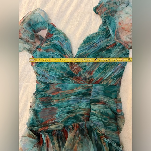 ✨ Rosevelvet Ruched Floral Mini Dress - Sheer Sleeves & Tiered Skirt - Picture 12 of 15